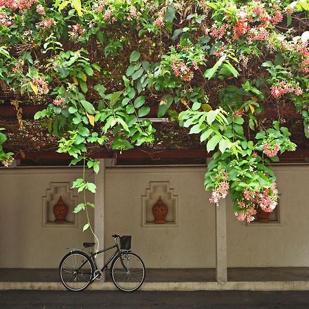 Lanna Dusita Riverside Boutique Resort Chiang Mai Exterior photo