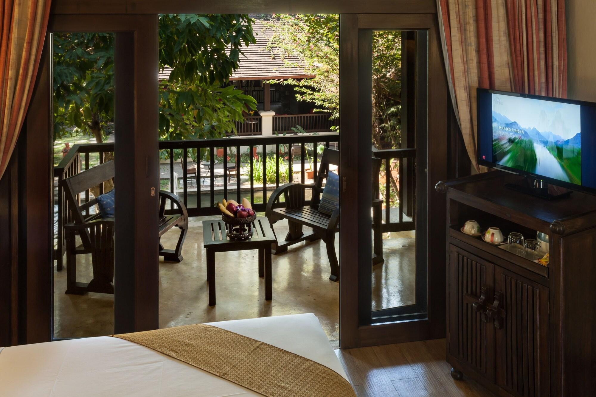 Lanna Dusita Riverside Boutique Resort Chiang Mai Exterior photo