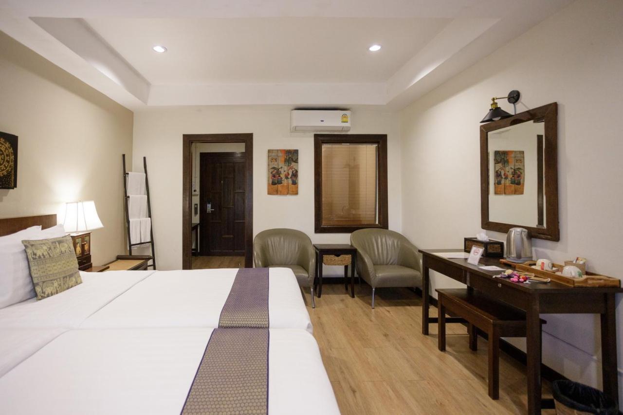 Lanna Dusita Riverside Boutique Resort Chiang Mai Exterior photo