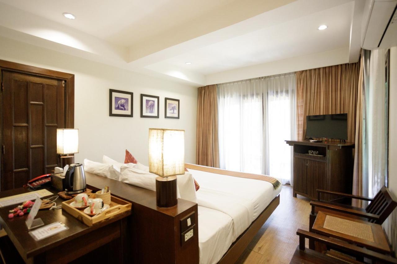 Lanna Dusita Riverside Boutique Resort Chiang Mai Exterior photo