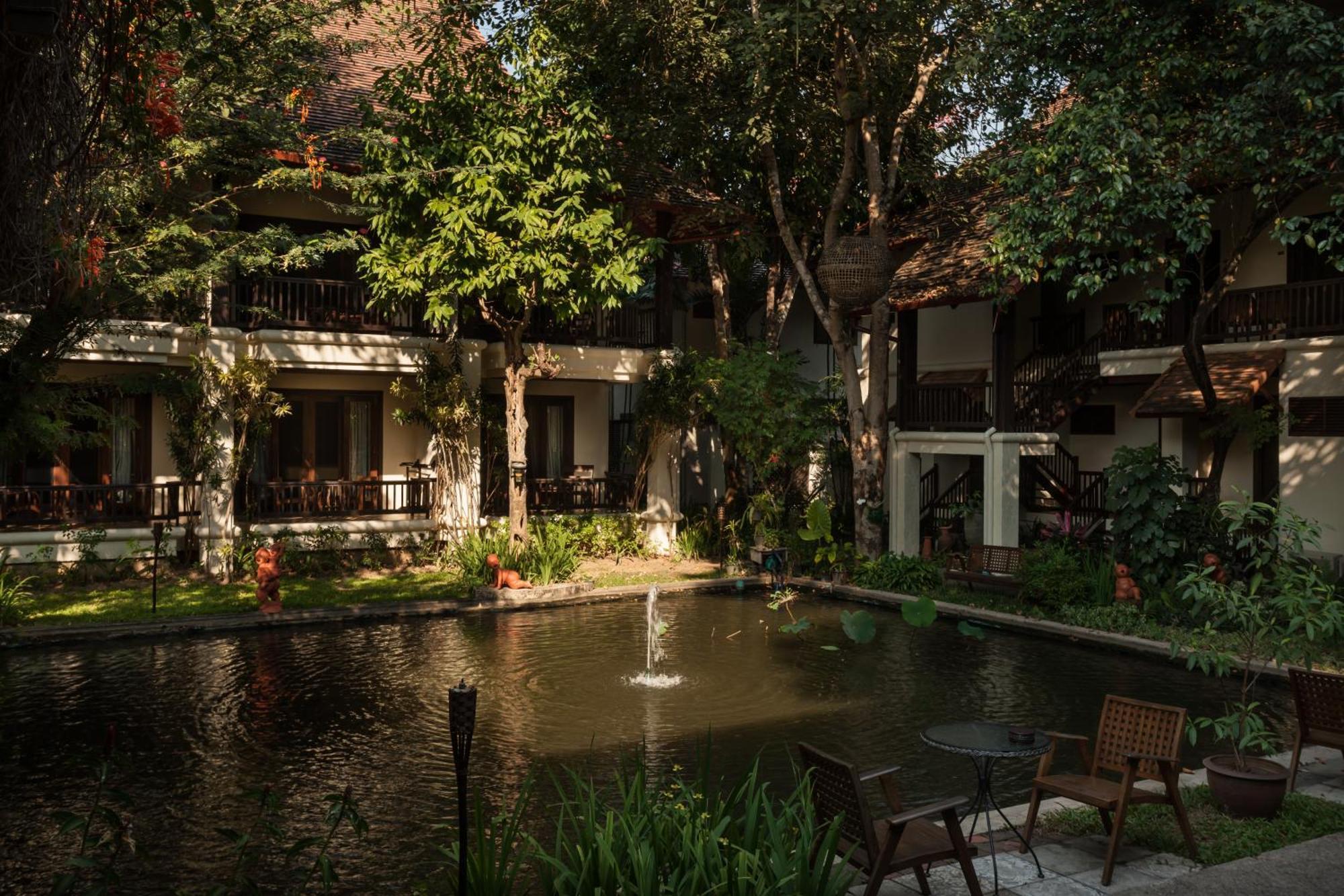 Lanna Dusita Riverside Boutique Resort Chiang Mai Exterior photo