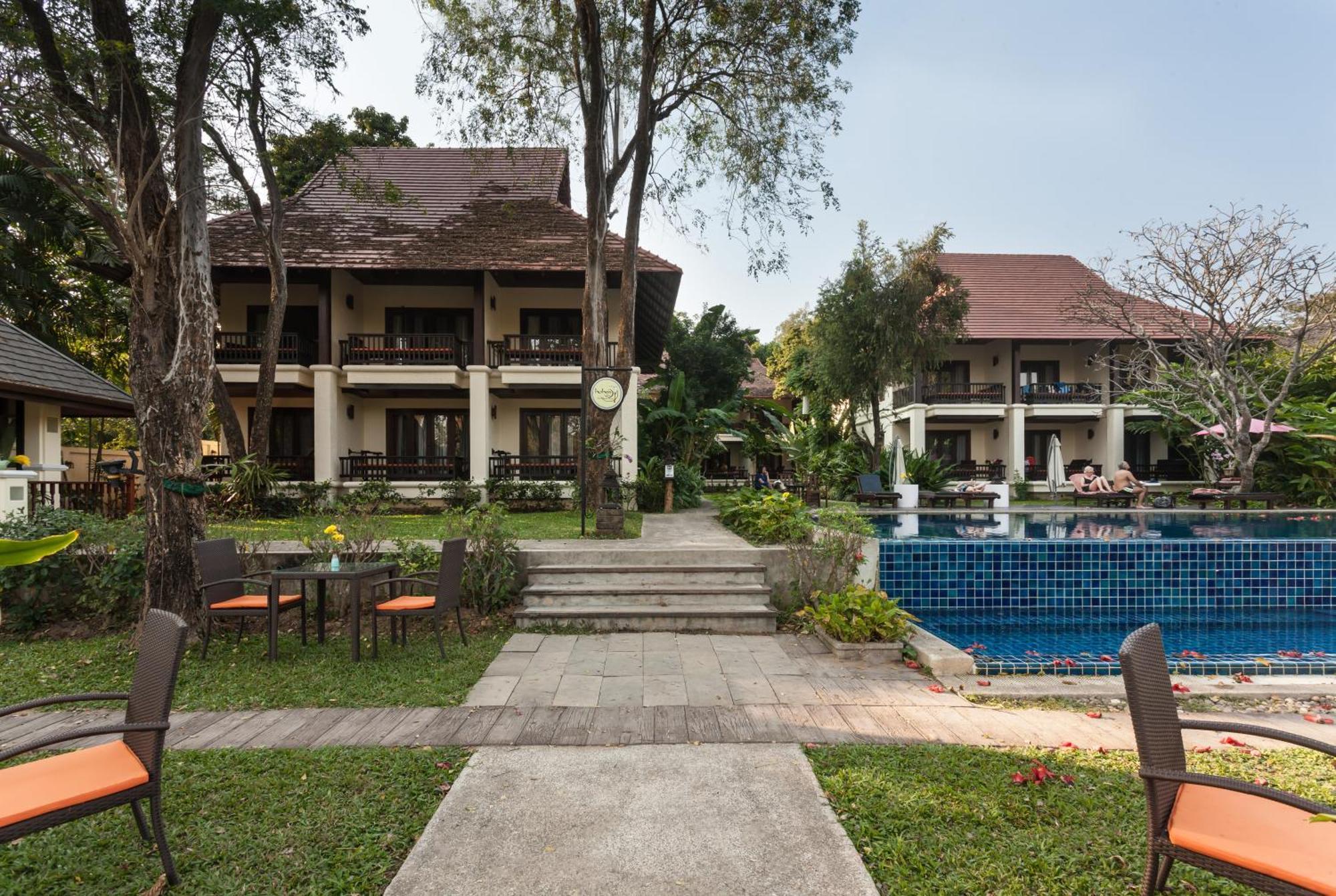 Lanna Dusita Riverside Boutique Resort Chiang Mai Exterior photo