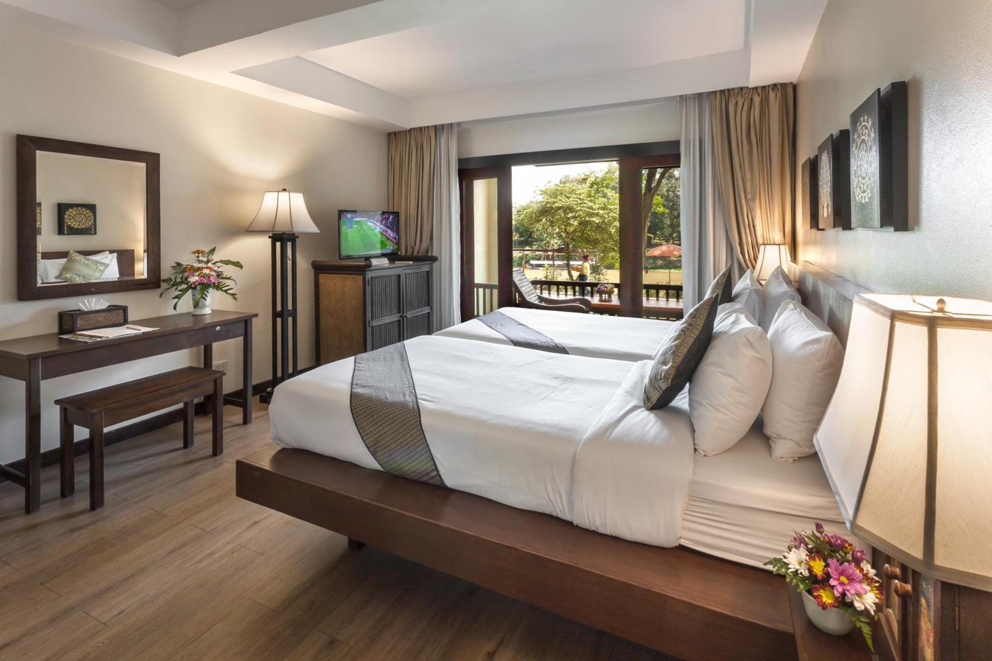 Lanna Dusita Riverside Boutique Resort Chiang Mai Exterior photo